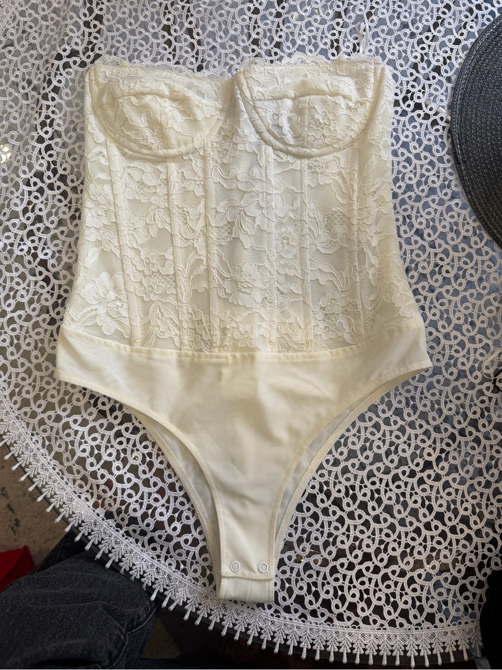BARDOT Ivory Lace Bustier Bodysuit - Women's I